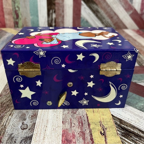 Scooby-Do Vintage (2002) Musical Jewelry Box NIB Collectible Purple White - Picture 6 of 11